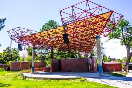 室外露天舞台照片