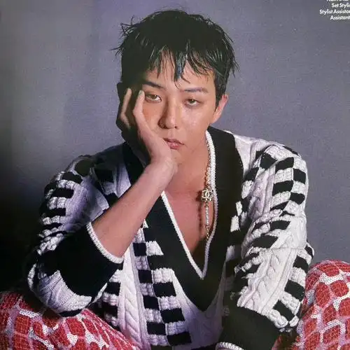 权志龙韩版elle封面