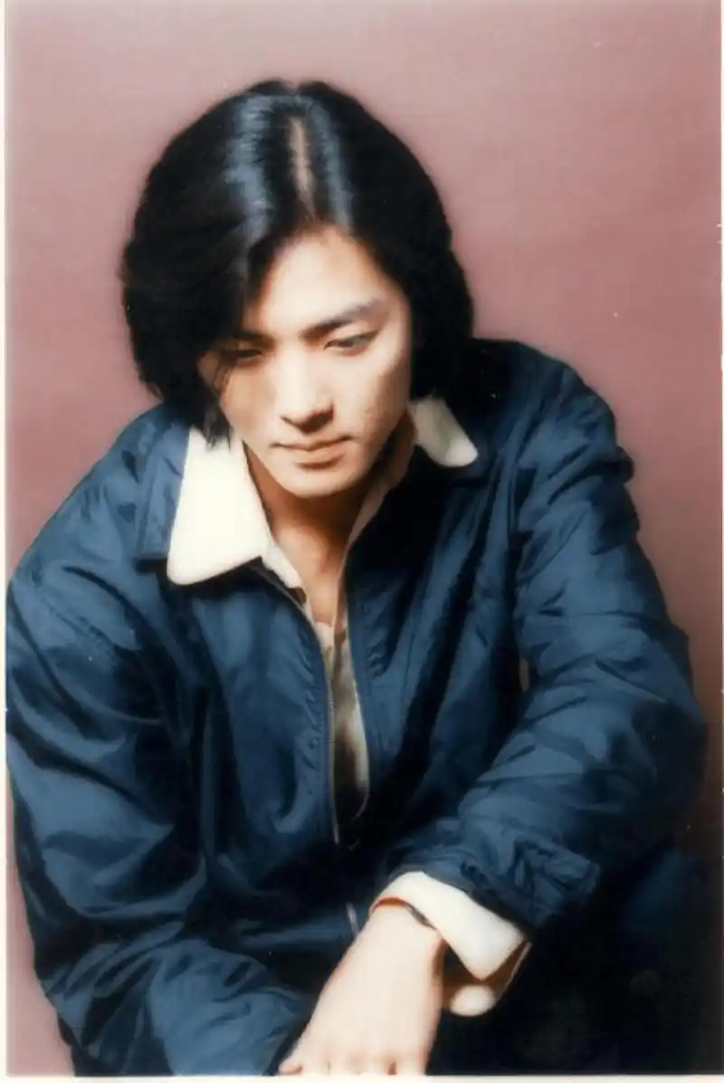 郑伊健豪掷千万买土地,知道背后原因后网友大呼:太甜了!