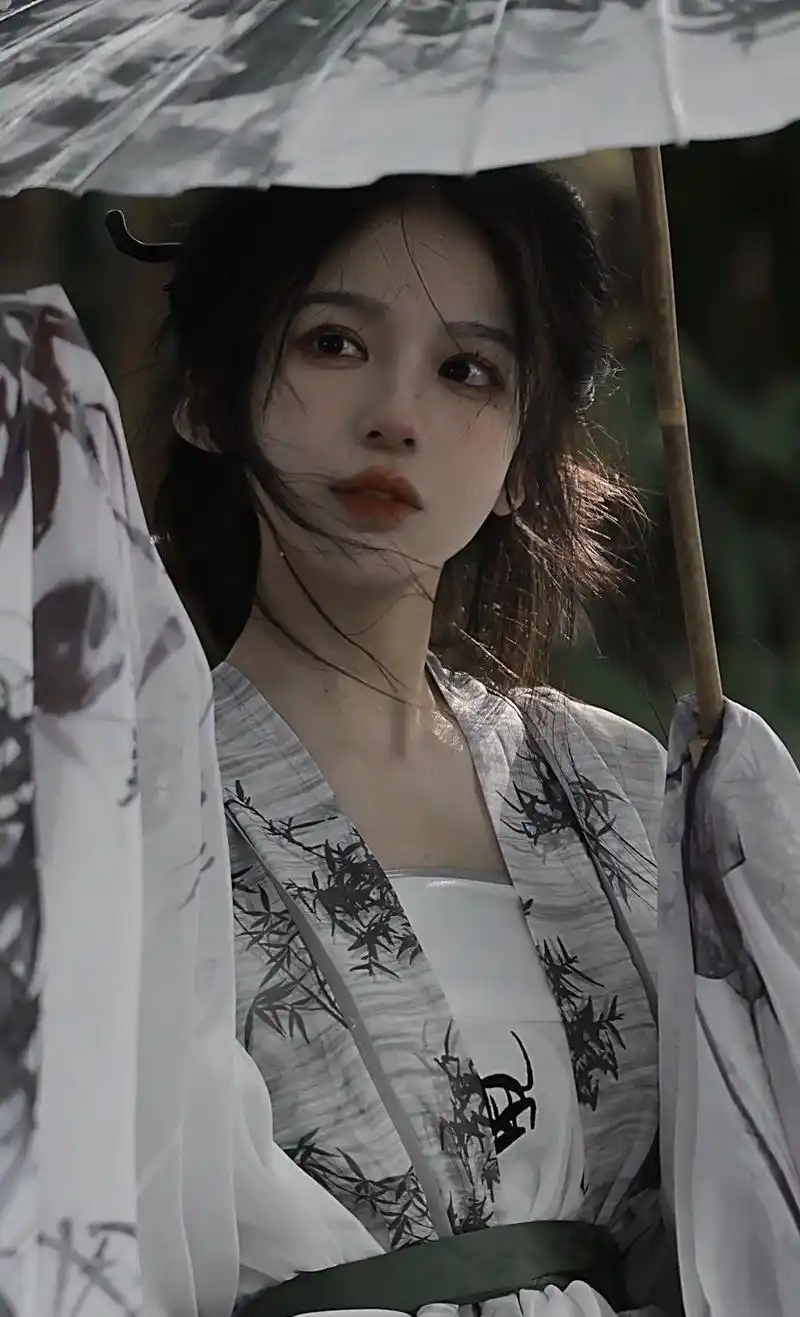 你的眼中有,胜过我见过爱过的所有山川河流.#关晓彤撑伞 #抖 - 抖音