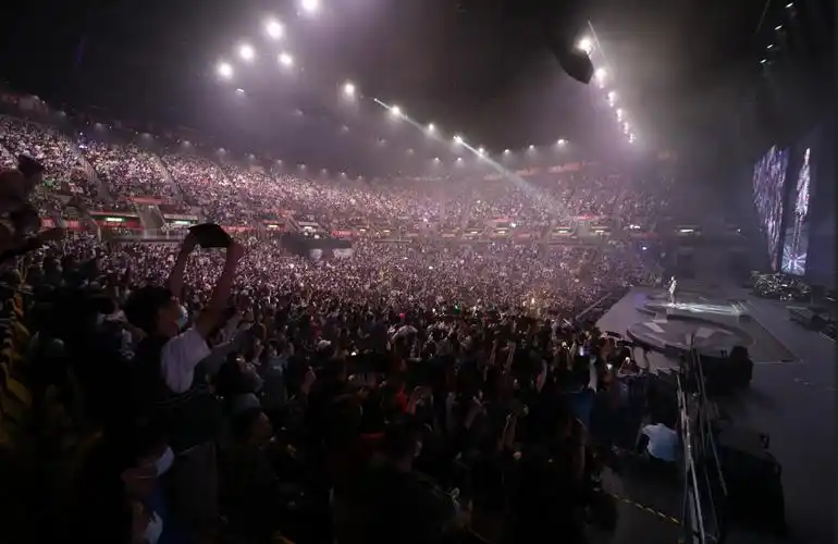 eason陈奕迅fear and dreams演唱会圆满落幕,歌迷奉献惊喜,陈奕迅感恩