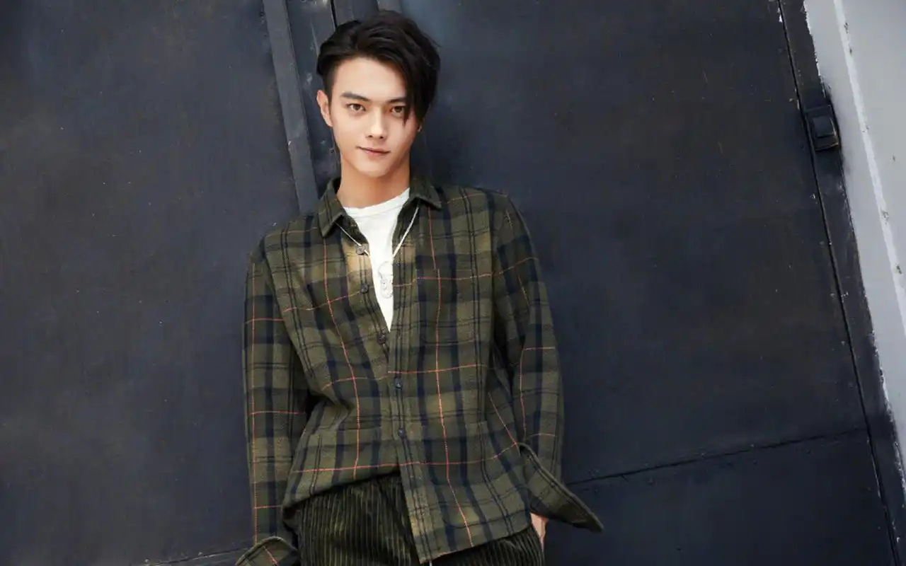 许凯帅气时尚壁纸_延禧攻略富察傅恒