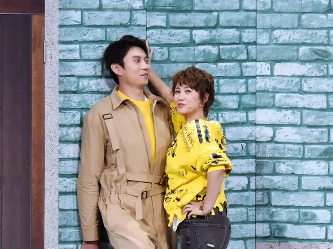 艾伦问马丽:你吻我,和吻沈腾,到底有什么区别?