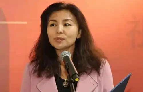 中央美术学院附中校长胡西丹致辞