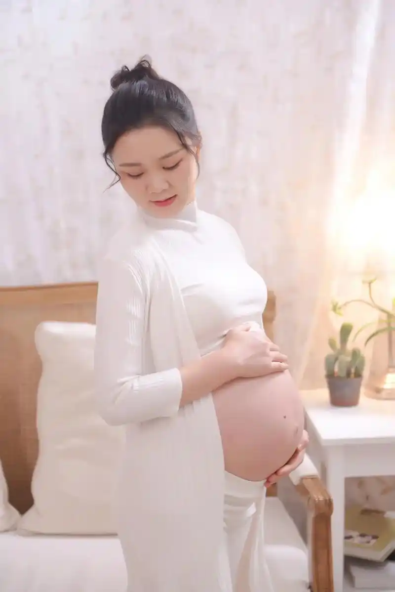 大肚子02变成小宝贝03.