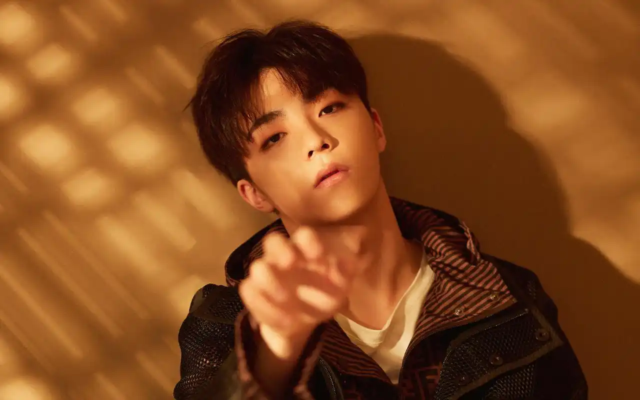 首页 桌面壁纸 大陆明星 陈立农帅气图片桌面壁纸