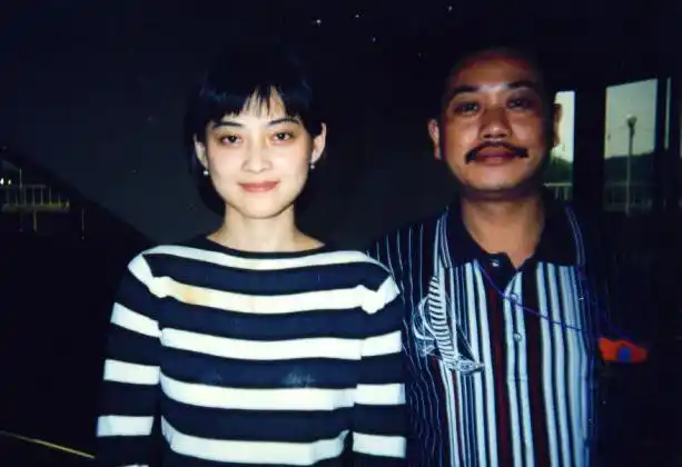 梅婷被叶大鹰宠爱5年容忍前夫吃软饭二婚找到幸福