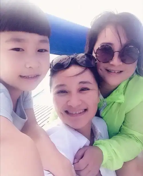 回顾贾玲父亲贾文田始终走不出丧妻之痛我对不起的是女儿贾丹