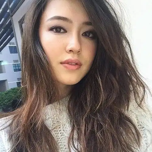 她们都是中外混血,谁混得更好?