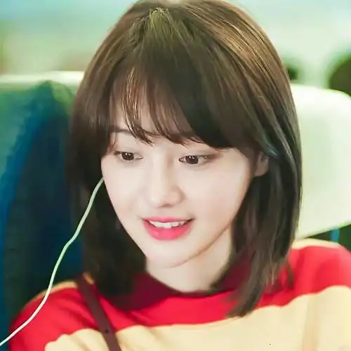 郑爽最新图片(曝郑爽将赔偿8亿)-第1张图片