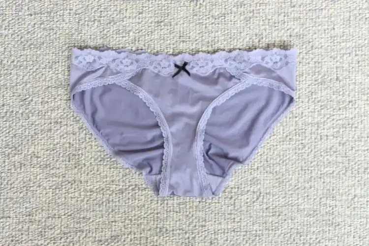 舒适三角裤包臀中低腰丝制面料女内裤