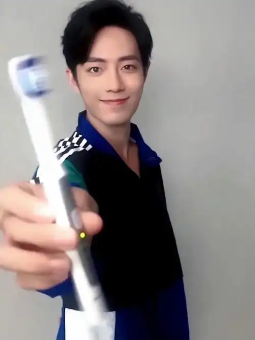 肖战##肖战顺顺利利