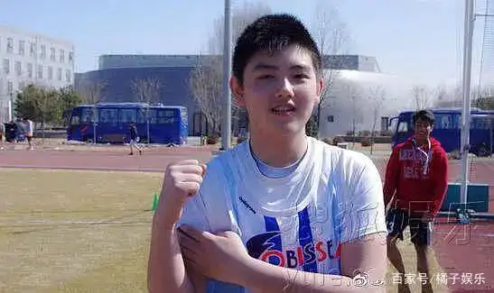 陈飞宇被亲妈叫"肥滑腻",减肥成功又被亲爹质问……他也太难了