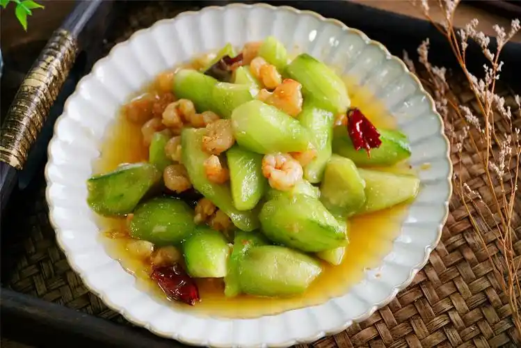 退休老两口,盛夏爱吃的8道家常菜,讲究营养搭配,懂吃更健康