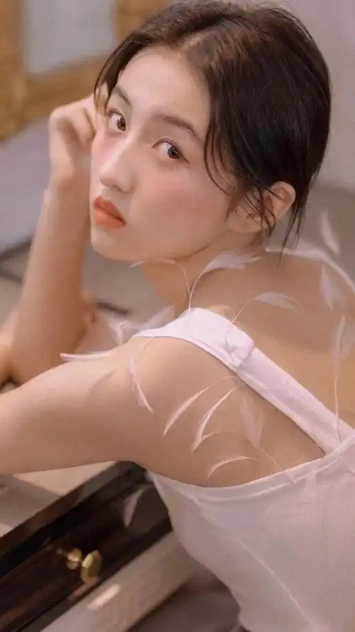 张子枫荧屏初吻竟然给了他!妹妹长大了!网友:想看她和吴磊的