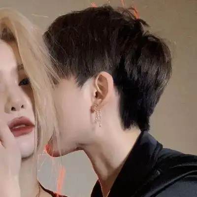 ins真人接吻情头想我就要说出来_情侣头像_我要个性网