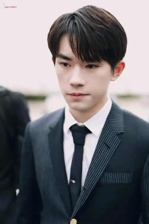 易烊千玺 2019年联合国经社理事会青年论坛