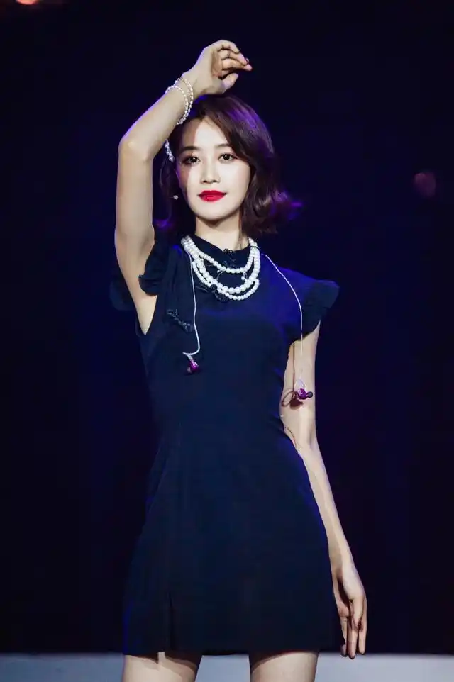 蓝盈莹:别人笑她野心勃勃,我就喜欢她灵魂有火