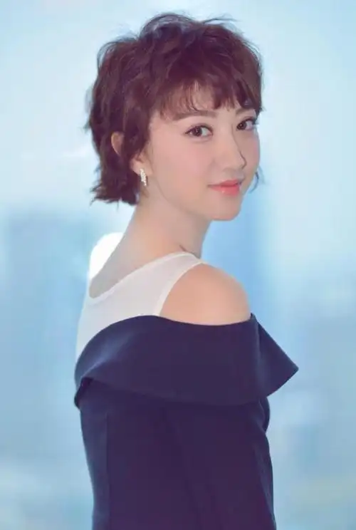 八位短发好看的女明星孙丽(孙俪的短发照片)-天晟网