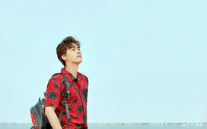 帅气李易峰写真壁纸超帅的李易峰