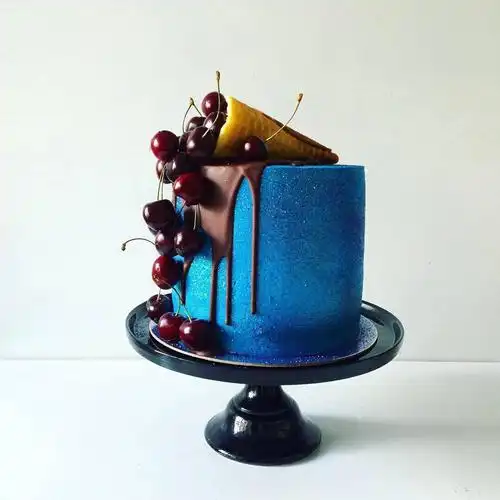 俄罗斯的知名烘培师 anya guseva 做的艺术品蛋糕