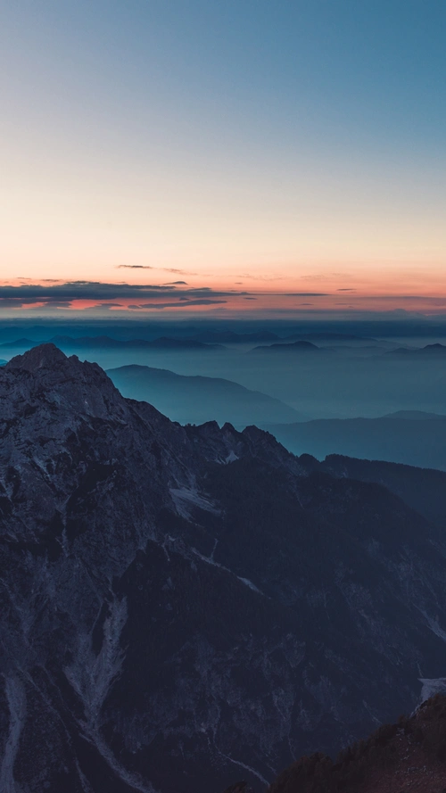 大气科幻风景h5背景素材