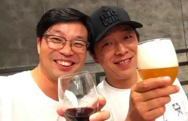 为了节约制作成本,宁浩导演巧妙地选择了黄渤,徐峥,郭涛,刘烨,王迅等