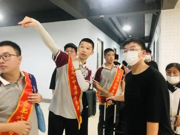 从"菱"出发!合肥六中菱湖校区2022级新生来了