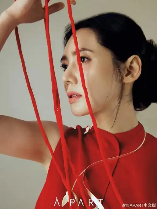 秋瓷炫光影年华时尚大片