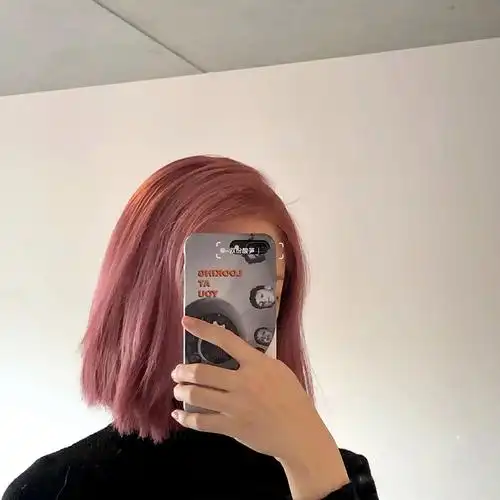 亚麻灰棕色头发图片(2021别染这个颜色) - 赤虎壹号