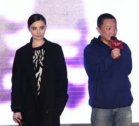 小宋佳:因事业放弃陈龙,因婚姻放弃张黎,现在与黄少峰长相厮守_表演