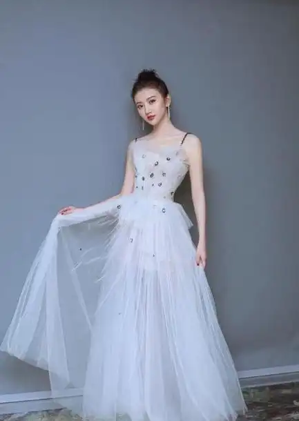 和贵人分手后娱乐圈的残酷在景甜身上表现得淋漓尽致