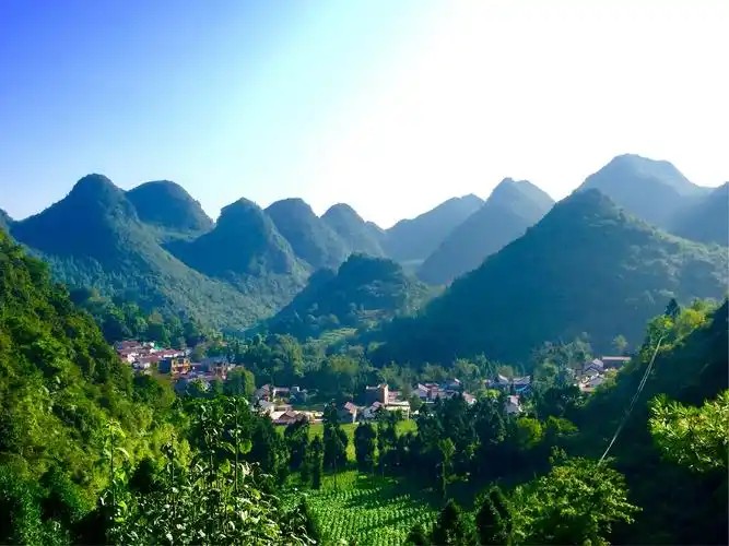 藏在深山里的风景—那色峰海
