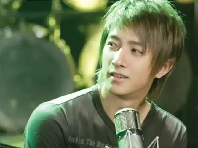 韩庚自曝回国真相每天做噩梦抑郁严重曾想自杀