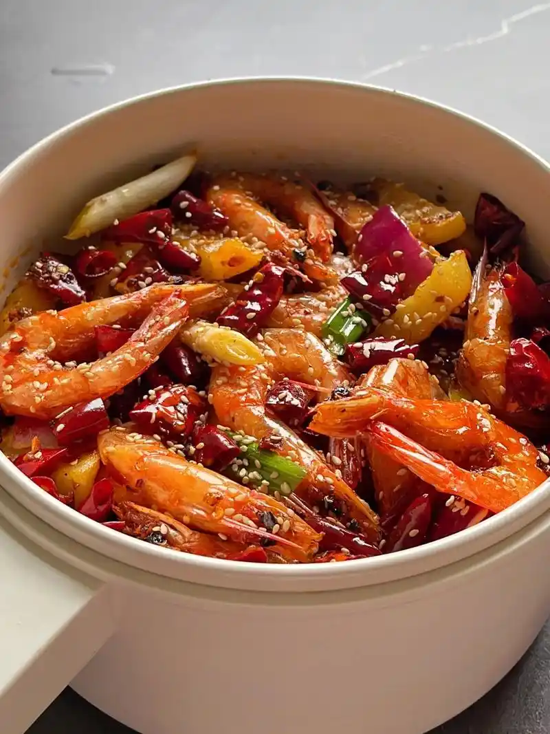 麻辣干锅香辣虾73妈呀太香了!破防了!食材:基围虾,土豆 做法 - 抖音