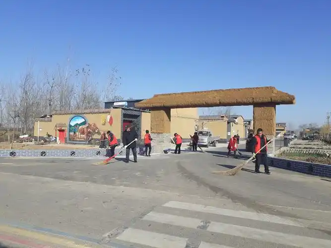 叶县红装擦亮环境底色美景扮靓乡村颜值