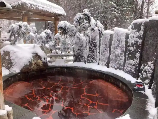 下雪的长白山天沐温泉有多美