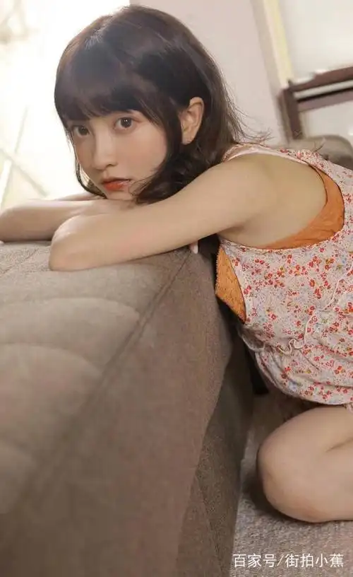 肉肉的女生也可以很优雅.可爱卖萌的样子,天使一般的微笑