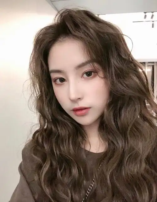 女生无法拒绝的蛋蛋卷小卷发,卷发图片,发型图片