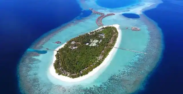 一个属于电影银幕取景的完美小岛,有"大溪地岛屿第一"的美誉