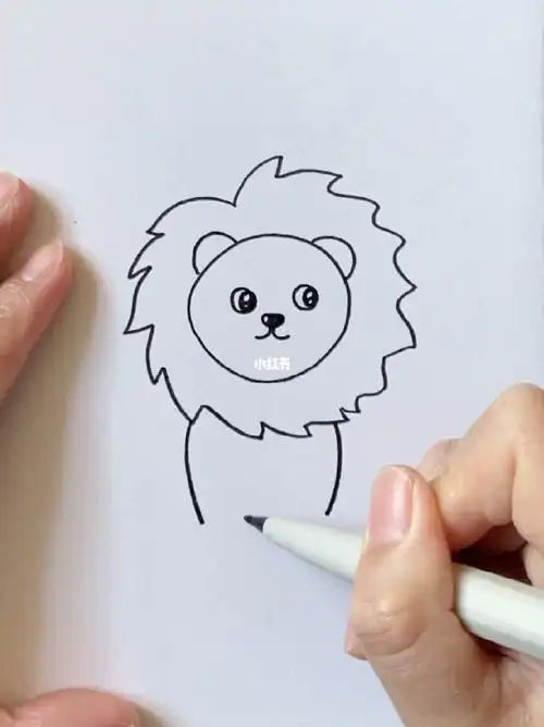 简笔画小狮子快来一起画一个吧