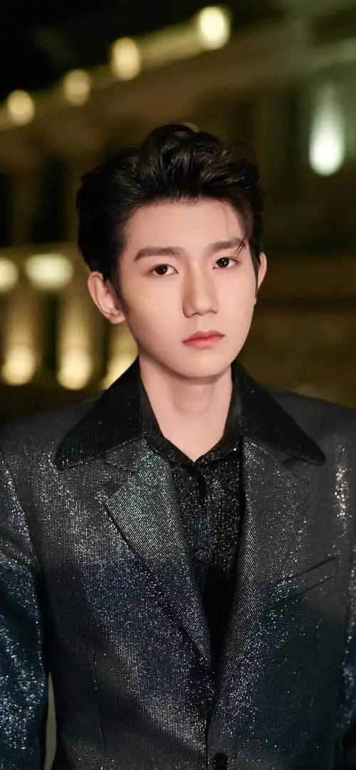 能量偶像人物志:音乐之声,梦想之光——王源|王源|音乐之声|tfboys