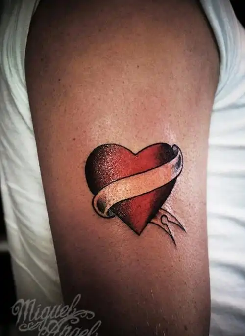 心形纹身图片激情洋溢的心形纹身图案