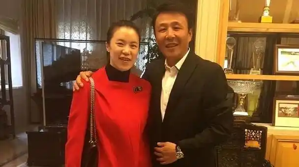 回顾世界冠军王楠婚后47天查出癌症富豪丈夫的做法令人泪目
