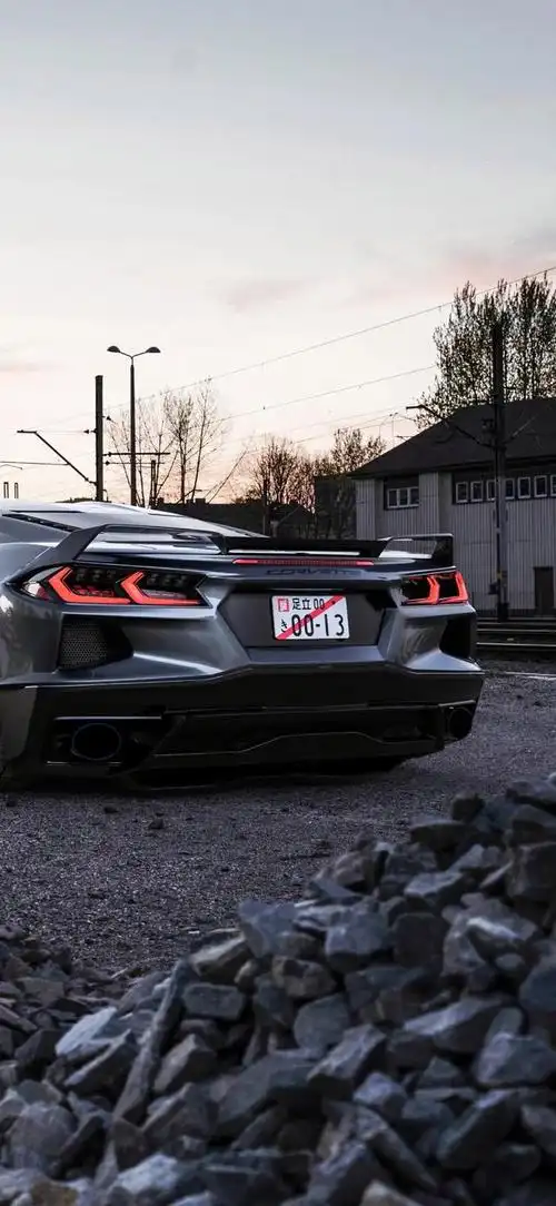 超清1080p汽车壁纸(一组超高清汽车机械背景)