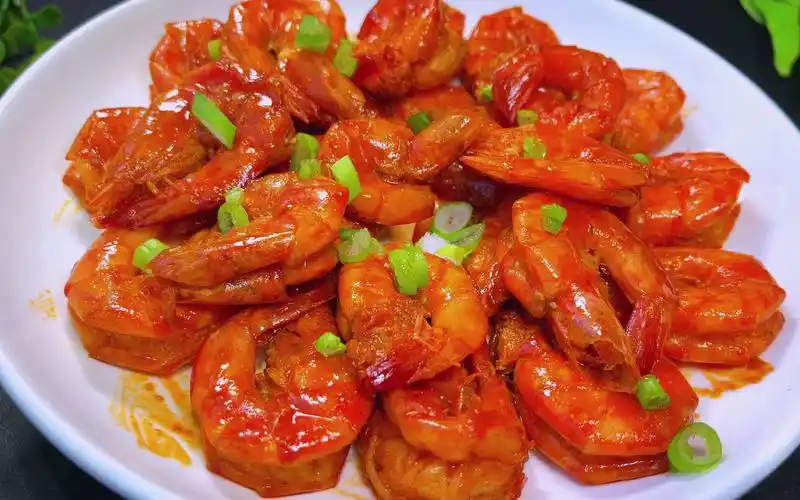 大虾不要在水煮了,教你做油焖大虾好吃的家常做法,鲜味又入味,好吃到