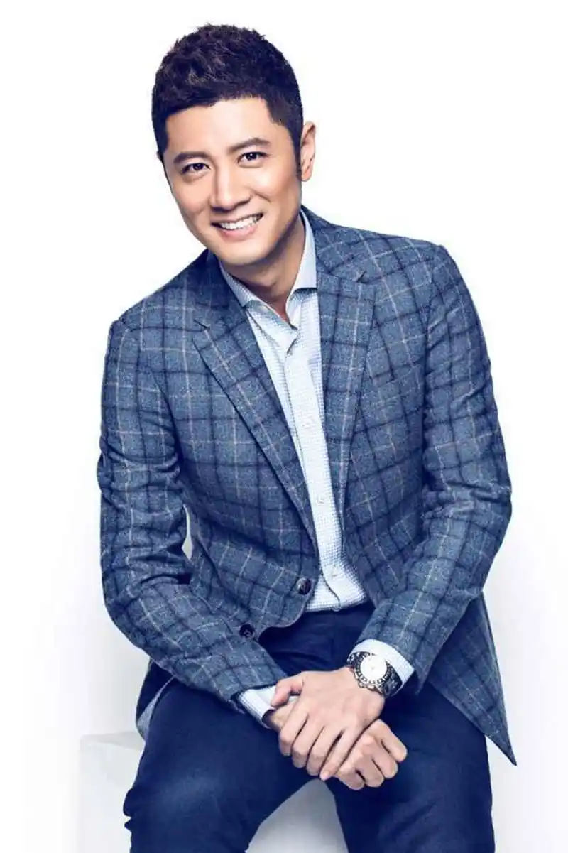 p>任重,1979年11月26日出生于天津市,中国内地影视男演员,流行乐歌手