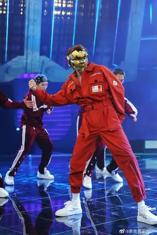 蒙面舞王# 啊啊啊啊啊啊啊啊今夜无人入眠 . 来自寒酥樱笋时 - 微博