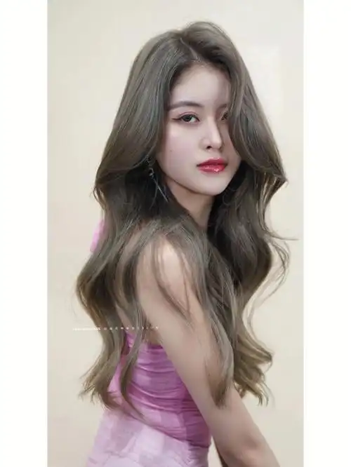 夏季发色青灰色