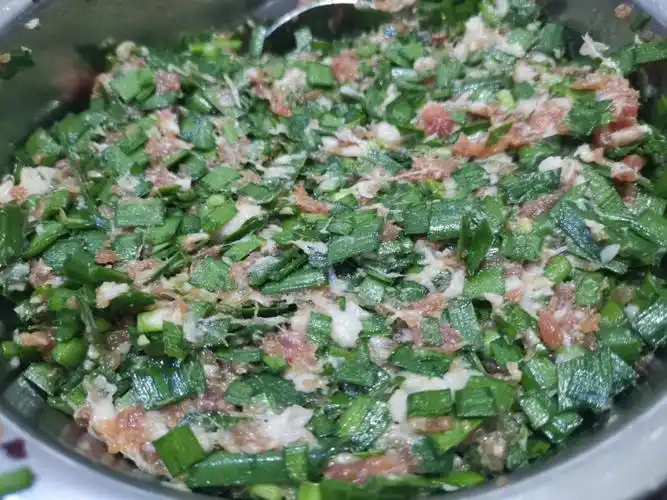 饺子皮,前上肉/五花肉(优先选前上肉),韭菜,姜,一根葱971, 肉馅:备